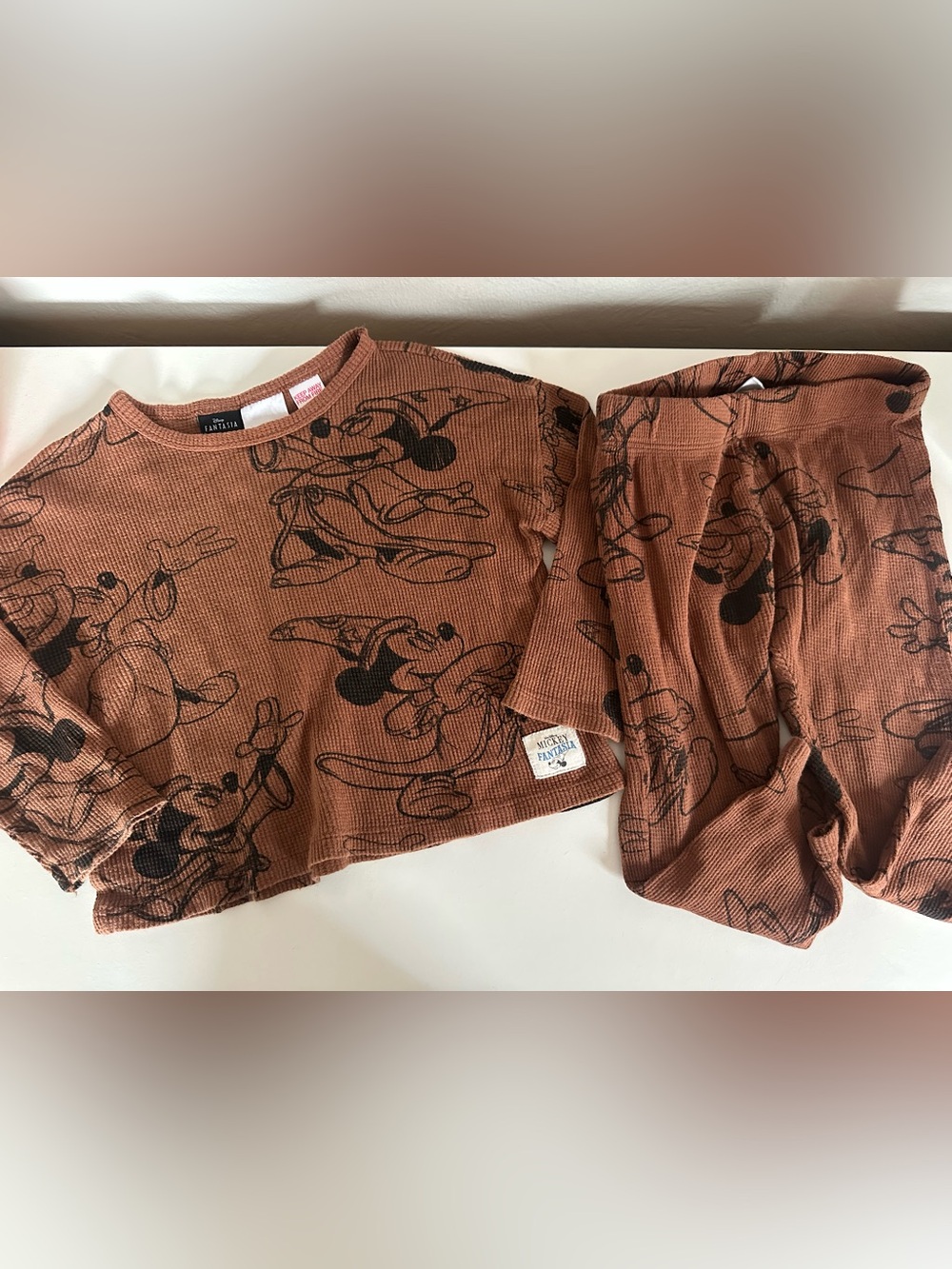 Zara Mickey Mouse Fantasia Waffle Set - Rust with Black Print 2/3